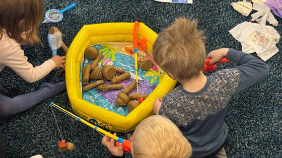 Bæsj og våtservietter som forsøpler havet engasjerer både voksne og barn