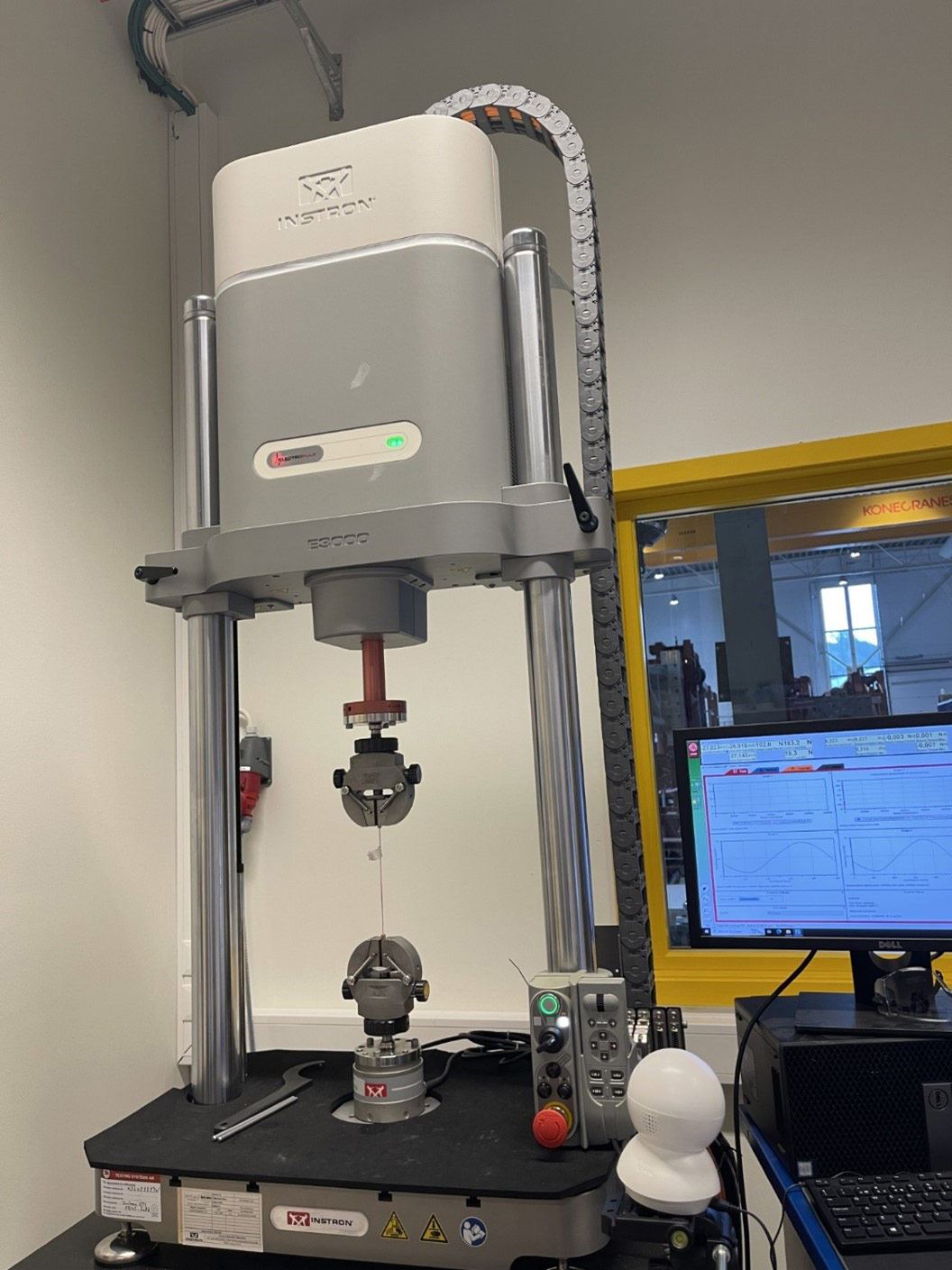 Fatigue testing of screen wires