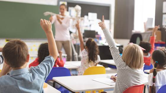 Mønsterklasserom levert som tjeneste – tilrettelegging i skolen for barn med hørselshemming