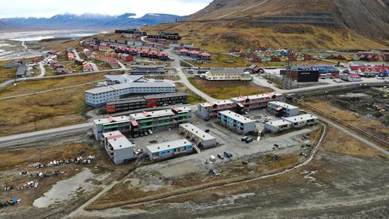 Pilotbygg på Svalbard skal bidra til mer sirkulær bruk av byggematerialer